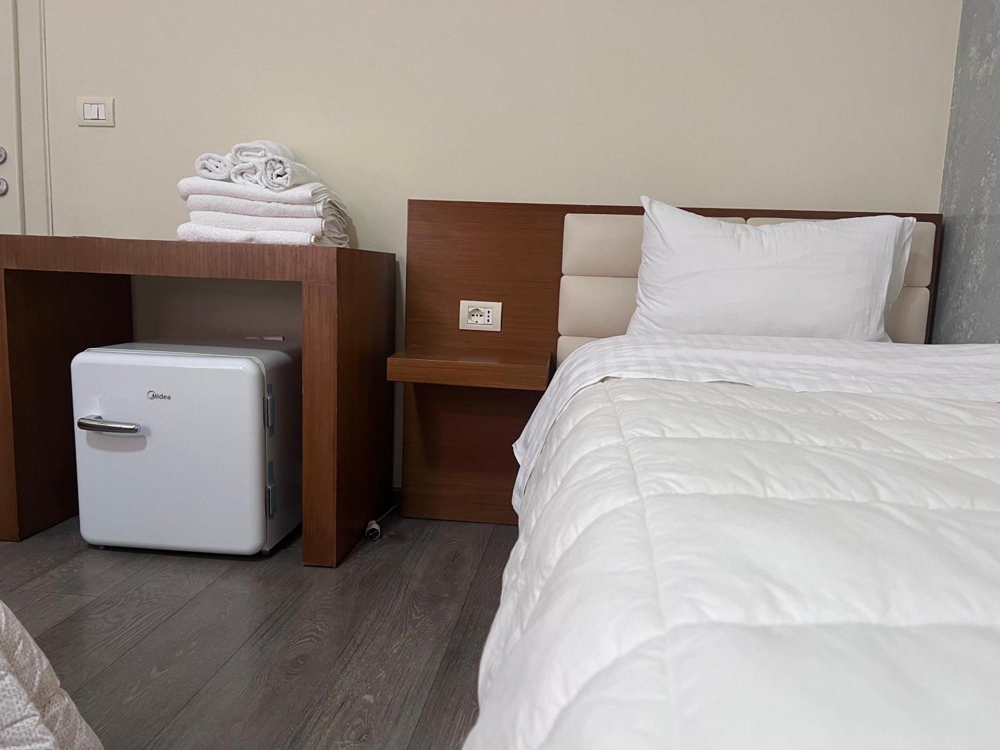 Bobi Hotel Shkodër 外观 照片