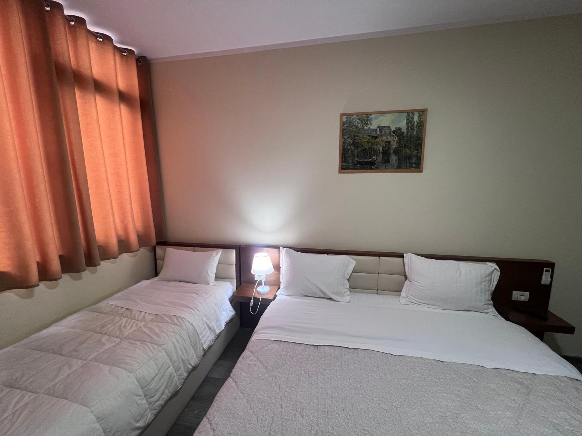 Bobi Hotel Shkodër 外观 照片