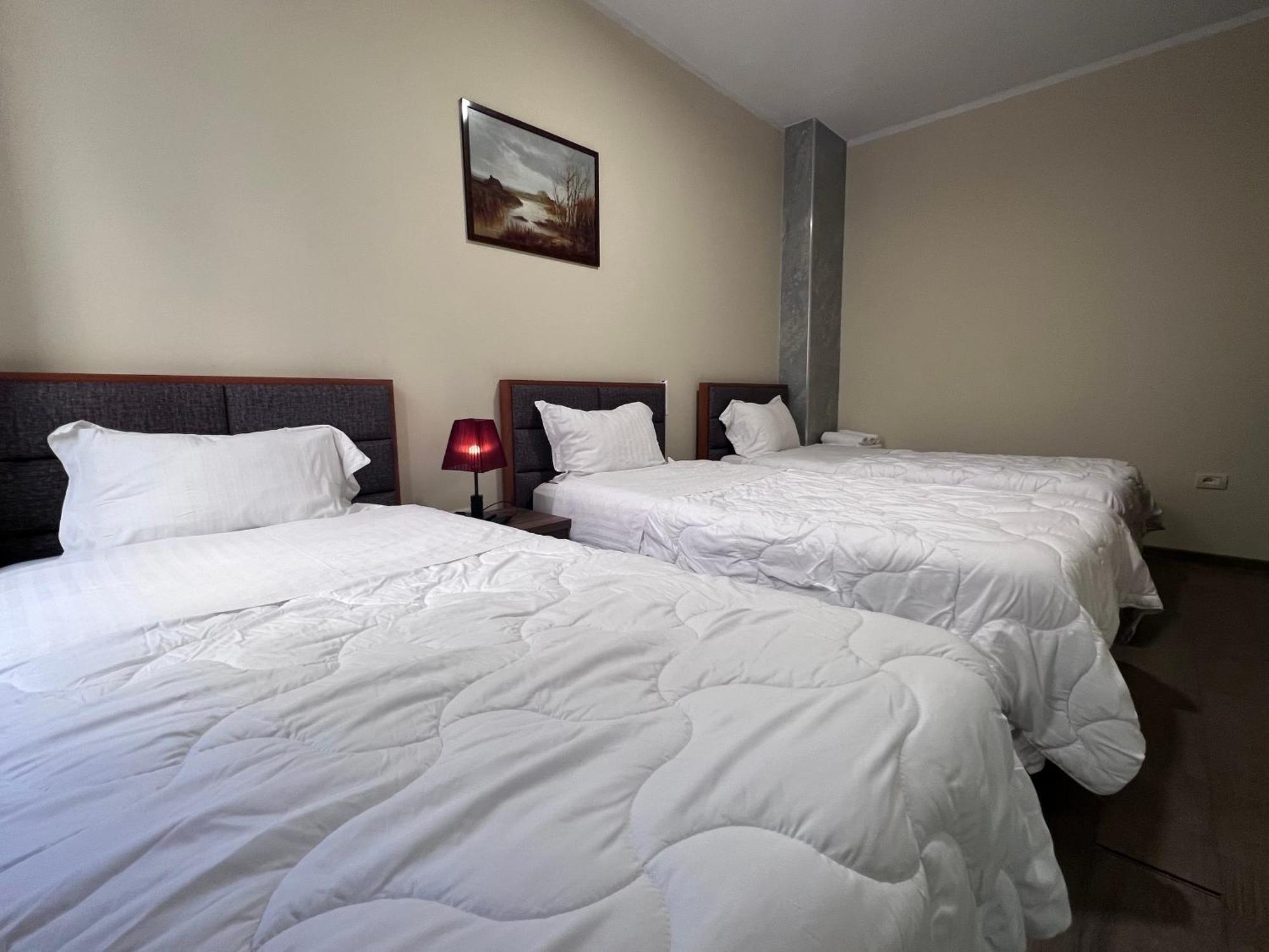 Bobi Hotel Shkodër 外观 照片