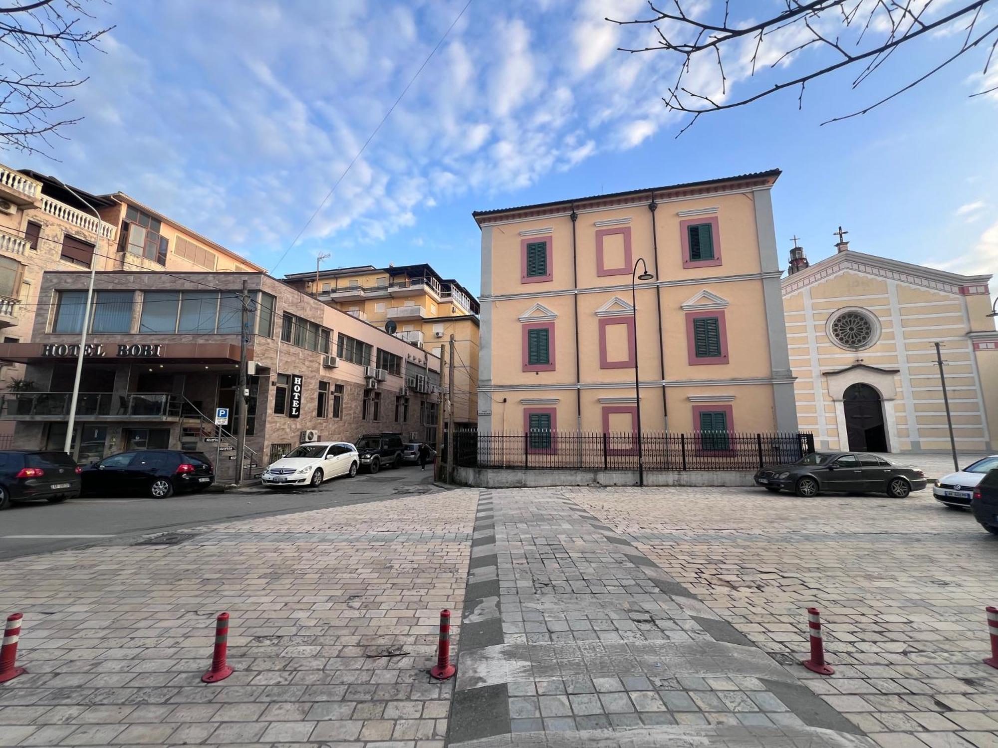 Bobi Hotel Shkodër 外观 照片
